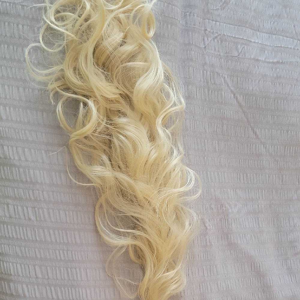 Pretty Party Blonde Curly Hair Extension